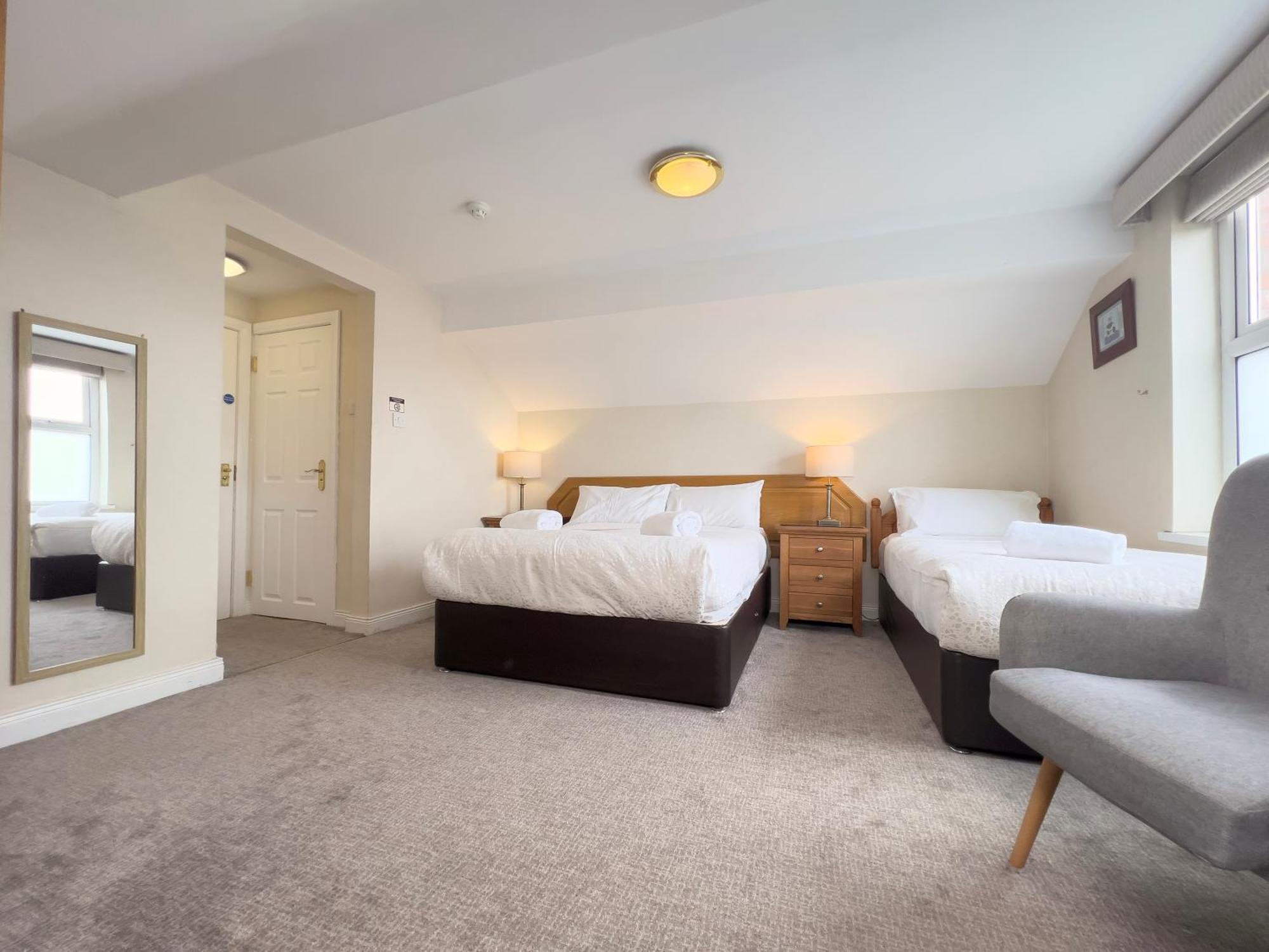 Chambre Familiale avec Salle de Bains