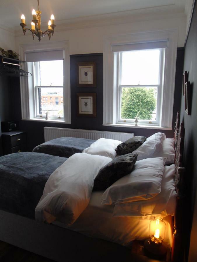 Chambre Lits Jumeaux avec Salle de Bains Privative